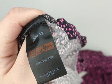 bluzka czarna z dekoltem v: Papaya, Women's blouse, size L — 4