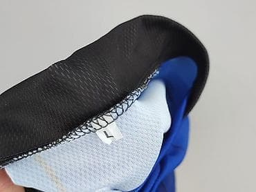 pull bear klapki: T-shirt sportowy dla mężczyzn, rozmiar L — 4