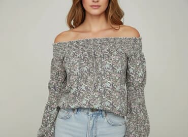 Жіноча блуза, розмір S на lalafo.pl Жіноча блуза, розмір S