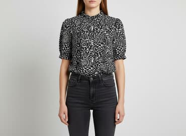 modne bluzki z bufiastymi rękawami: Awear, Bluzka damska, rozmiar S — 7