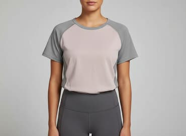 real madryt koszulka rozowa: Women`s T-shirt, size M — 1