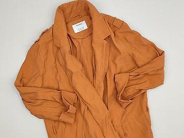 pull and bear bomberka: Bershka, Women`s coat, size S — 1
