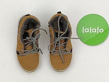 savida sweter: Buty sportowe Zara, 25, Używany — 2