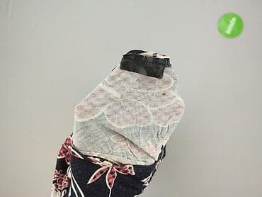 bluzka tupac pull and bear: Жіноча блуза, розмір 4XL — 4