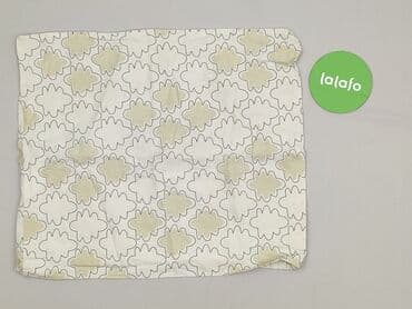 Pillowcases: Biała poszewka na poduszkę z beżowo-białym wzorem w chmurki. Materiał — 3