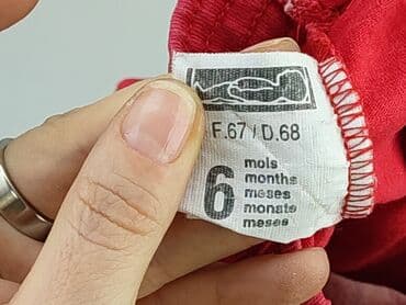 czerwony kombinezon krotki: Szorty, 3-6 miesięcy, stan - Dobry — 4