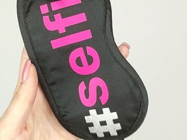 torba na laptopa: Używana maska do spania w idealnym stanie. Czarna maska z napisem — 6