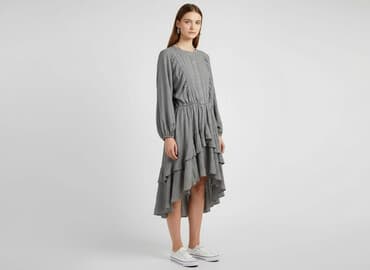 Сукня жіноча, розмір L на lalafo.pl Сукня жіноча, розмір L