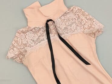 czarne t shirty i marynarka: Bluzka damska, rozmiar S — 1