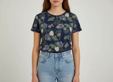 długie t shirty z nadrukiem: T-shirt damski, rozmiar S — 1