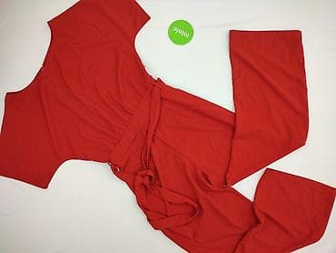 kombinezonie: Czerwony damski kombinezon z paskiem - Fason: jednoczęściowy — 2