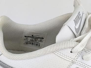 levis t shirt basic: Nike, Sneakersy dla mężczyzn, rozmiar 40.5 — 7