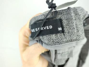 bershka шорти: Spodnie garniturowe dla mężczyzn, M, Reserved, stan - Idealny — 4