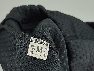 Skirts: Women`s skirt, size M — 4