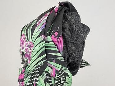 emperor t: Bershka, T-shirt damski, rozmiar S — 6
