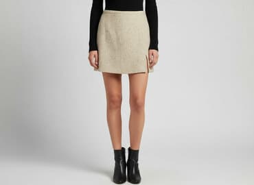 ubrania review: Review, Women`s skirt, size M — 1