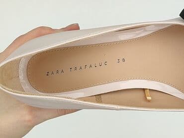 obuwia lakierowane kozaki ccc: Zara, Półbuty damskie, rozmiar 38 — 5