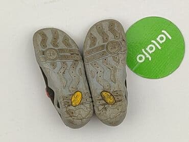 buty zimowe dla dzieci ccc: Kapcie 24, Używany — 3