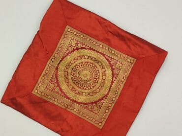 PL - Pillowcase, 41 x 41, color - Red, condition - Perfect at lalafo.pl PL - Pillowcase, 41 x 41, color - Red, condition - Perfect