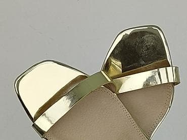 klapki yeeze: Sandały damskie, rozmiar 39 — 8