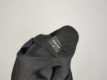 Ubrania męskie: Męska kamizelka garniturowa, czarna, w delikatny prążek. Cechy: - — 4