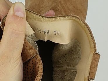 zimowe buty w ccc: Botki damskie, rozmiar 39 — 7