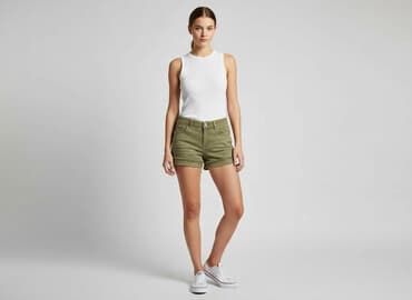 czarne krótkie spodenki sinsay: Sinsay, Szorty damskie, rozmiar 2XS — 6