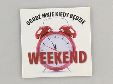 Kwadratowy magnes na lodówkę z zabawnym nadrukiem. Przedstawia