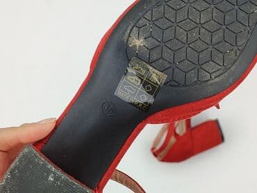 czerwone buty na koturnie ccc: Półbuty damskie, rozmiar 36 — 5