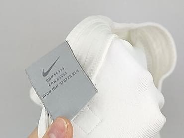 czarne dresy stylizacje: Nike, T-shirt damski, rozmiar M w lalafo.pl — 6 czarne dresy stylizacje: Nike, T-shirt damski, rozmiar M — 6