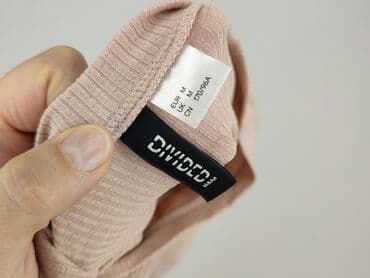 bluzka z przekładanym dekoltem: Divided, Women`s T-shirt, size M — 5