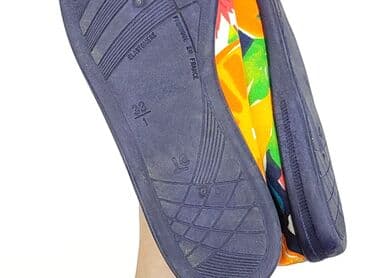 Kids' Footwear: Baby shoes, 33, condition - Perfect — 6
