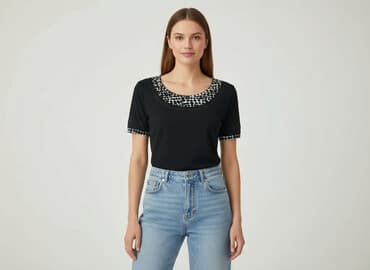 czarne t shirty damskie w serek: T-shirt damski, rozmiar S — 6