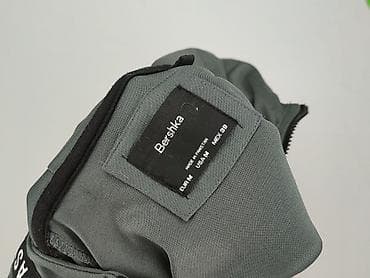 bluzy dresowe mos mosh: Bershka, Bluza z kapturem dla mężczyzn, rozmiar M — 4