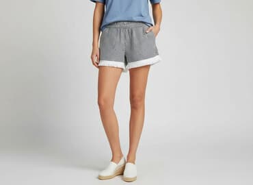 benetton krótkie spodenki: Szorty damskie, rozmiar S — 1