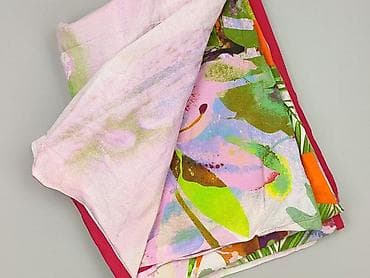 red bedding set: Obrus 190 x 148, kolor - Kolorowy, stan - Bardzo dobry — 1