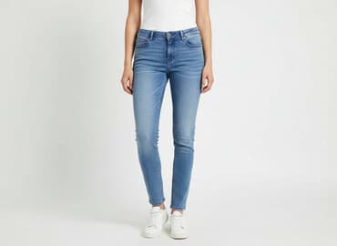 sinsay dżinsy z dziurami: Sinsay, Jeansy damskie, rozmiar S — 1