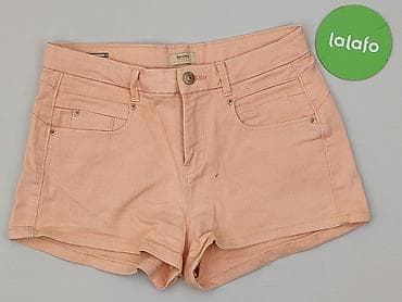 pull and bear obuwie: Bershka, Shorts for women, size S — 2