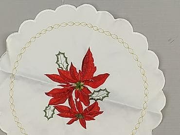 podrecznik: Serwetka 34 x 34, kolor - Biały, stan - Bardzo dobry — 1