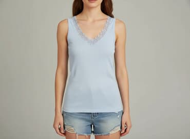 bluzka z dużym dekoltem: Women`s T-shirt, size S — 1