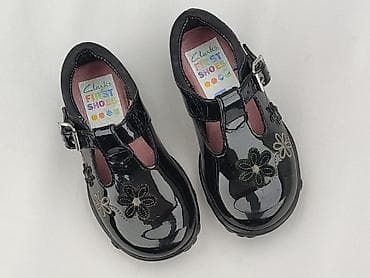 born be 2: Buciki niemowlęce, Clarks, 15 i mniejsze, stan - Idealny — 1