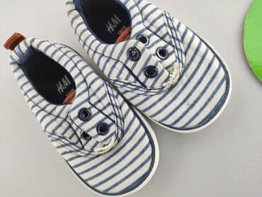 ralph lauren buty dziecięce: Взуття для немовлят, H&M, 19, стан - Дуже гарний на lalafo.pl — 6 ralph lauren buty dziecięce: Взуття для немовлят, H&M, 19, стан - Дуже гарний — 6