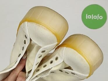 czarna sukienka i białe trampki: PULL&BEAR, Sneakersy damskie, rozmiar 36 — 5