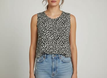 janina stretch t shirt: Janina, Women`s top, size S — 7