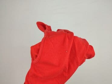 Ubrania damskie: T-shirt damski, rozmiar M — 4