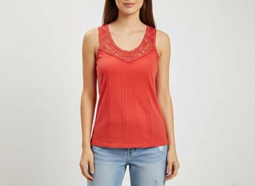 czerwona bluzka z dekoltem v: Bluzka damska, rozmiar S — 1