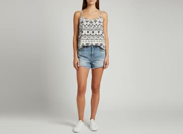 new yorker bluzka z kwiatem: FB Sister, Women`s top, size M — 1