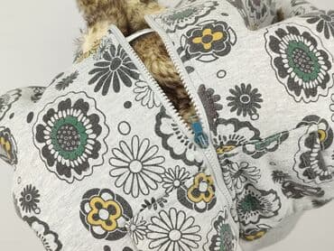 modne ubrania młodzieżowe: Bluza damska
, rozmiar S — 6