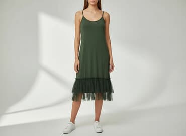 sukienka z poliestru i elastanu: Sukienka damska, rozmiar S — 1