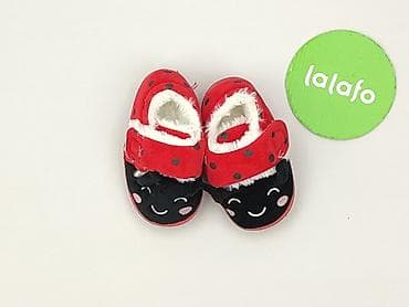 buty typu slippers: Kapcie 15 i mniejsze, Używany — 2